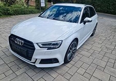 Audi S3 TFSI S tronic quattro Sportback - B&O