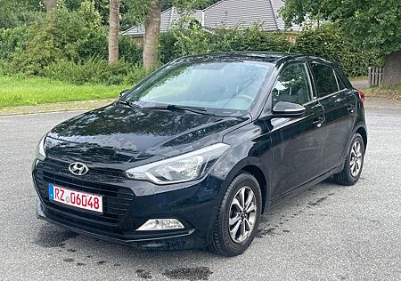 Hyundai i20 , TÜV NEU, 1 HAND, SCHECKHEFTGEPFLEGT, KLIMA