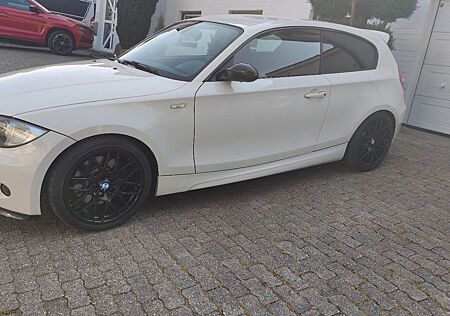 BMW 130i - AC Schnitzer M-Paket, sehr viele NeuTeile
