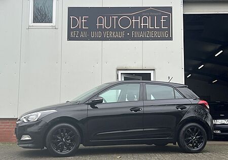 Hyundai i20 1.2*LM schwarz* Klima* Allwetter*