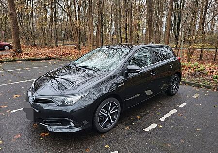 Toyota Auris Hybrid 1,8 Team Deutschland