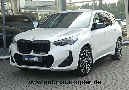 BMW iX1 xDrive30 M Sportp. ACC°AHK°Parkass.°Ad.LED