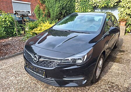 Opel Astra K Sports Tourer 1 Hand TÜV NEU