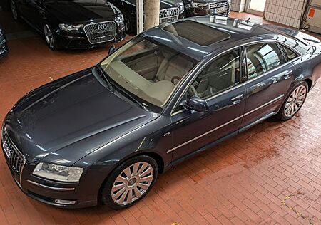 Audi A8 6.0 W12 Quattro KURZ-Facelift-19"-ACC-AHK!