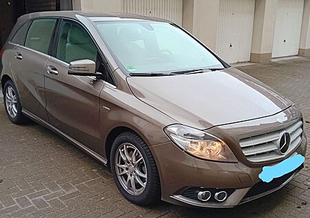 Mercedes-Benz B 200 BlueEFFICIENCY Automatic 1.Hand