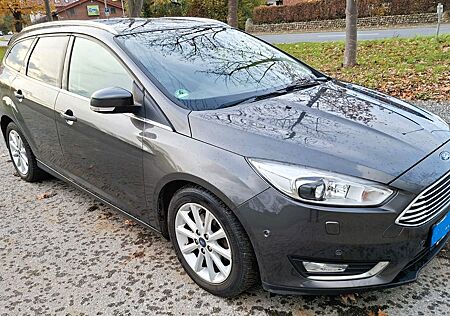 Ford Focus 1,5TDCi 88kW DPF Titanium Turnier Titanium
