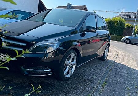 Mercedes-Benz B 180 - Automatik