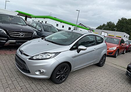 Ford Fiesta Champions Edition 1.Jahr Garanti Tüv neu