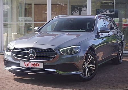 Mercedes-Benz E 200 E200 T Avantgarde LED Navi Kamera Totwinkel DAB