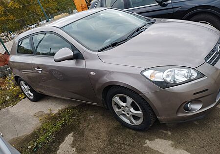 Kia Pro_ceed pro_cee'd Automatik/Klima/Tüv-09/2027