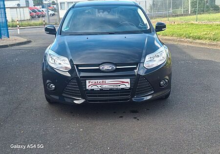 Ford Focus Lim.Brand neue Zahnrimen &Service