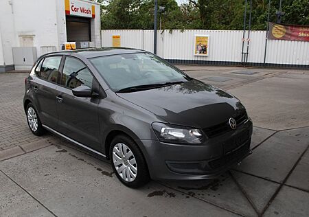 VW Polo Volkswagen V Trendline HU NEU Klima 8 fach bereift