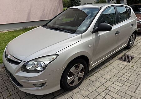 Hyundai i30 1.6 CRDi 66 kW Classic Classic