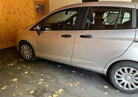 Ford B-Max 1,4 66kW Titanium