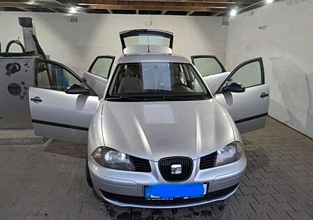 Seat Ibiza 1.4, 77.000 km, TÜV 11/26, Top-Scheckheft