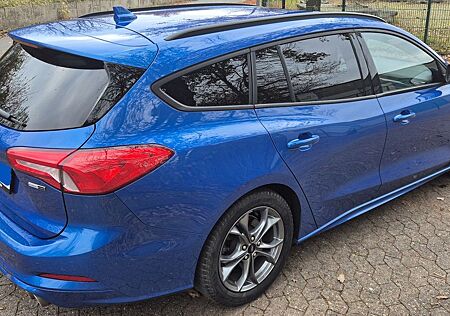 Ford Focus 1,0 EcoBoost Hybrid 92kW ST-Line Turni...