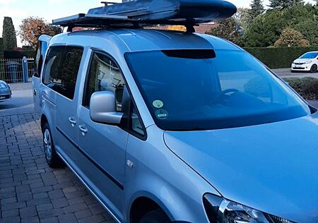 VW Caddy Volkswagen ** MAXI - CAMPER ** mit vielen Extras