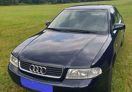 Audi A4 1.8 - B5