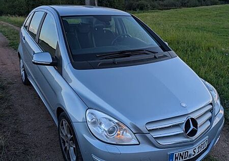 Mercedes-Benz B 200 CDI -