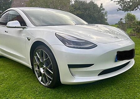Tesla Model 3 gebraucht kaufen Tesla Model 3 - 20 Zoll BBS - 8 fach Bereift