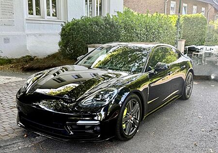 Porsche Panamera 4 E-Hybrid Platinum Approved