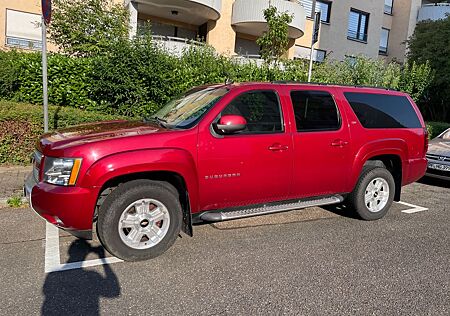 Chevrolet Suburban Allrad 5.3 Liter V8