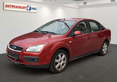 Ford Focus 1.6 Style Klimaautomatik SHZ PDC