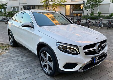 Mercedes-Benz GLC 250 4MATIC Coupé Autom. TopZustand TÜV Neu