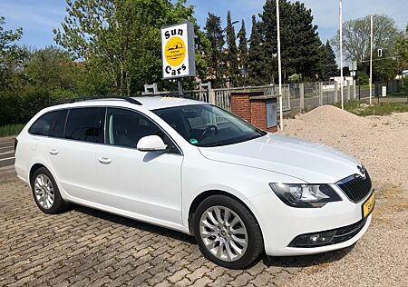 Skoda Superb Combi Exclusive DSG-1.Hd.-Wi+So-Bi-Xenon-