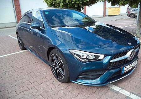 Mercedes-Benz CLA 200 Shooting Brake -