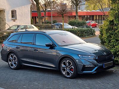 Skoda Octavia 2.0 TSI DSG RS PLUS COMBI, ALLE Extras