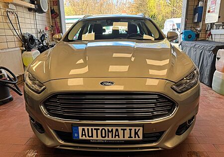 Ford Mondeo Turnier Titanium AWD *PDC*AUTOMATIK*KAMERA*