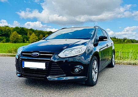 Ford Focus 1.0 EcoBoost · 2014 · 123.759 km