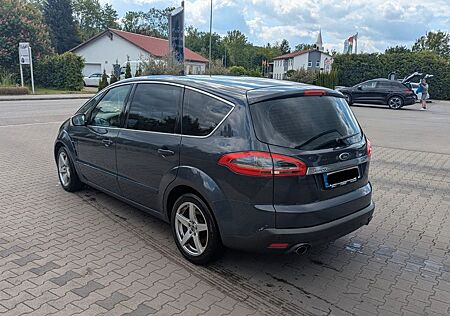 Ford S-Max 2,0 EcoBoost 149kW Titanium PowerShift...