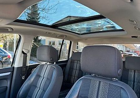 VW Touran Volkswagen 1.6 TDI DSG Comfortline Comfortline