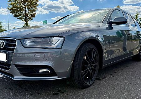Audi A4 Avant Ambition 2.0 TDI 130kW SHZ AHK Navi PDC