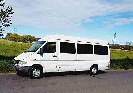 Mercedes-Benz Sprinter 312 Lang / 18 -Sitze