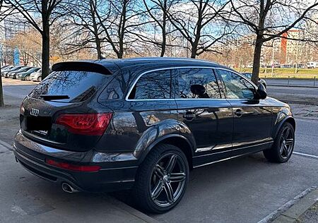 Audi Q7 3.0 TDI (DPF) quattro tiptronic -