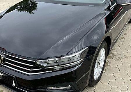 VW Passat Variant Volkswagen 2.0 TDI SCR DSG Business Vari...