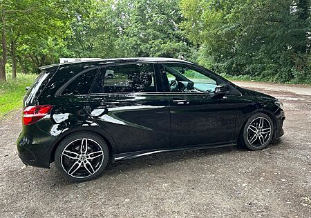 Mercedes-Benz B 200 -