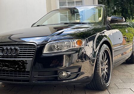 Audi A4 1.8 T multitronic Cabriolet - TÜV 12/25