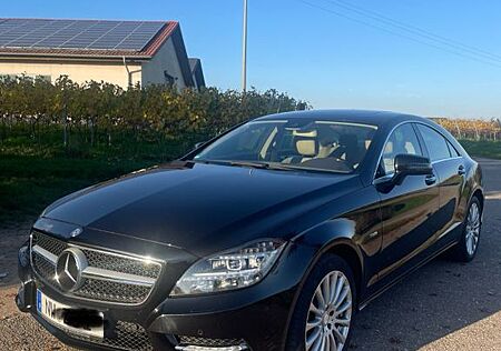 Mercedes-Benz CLS 500 H/K Massage/Distronic+/Airmatic/8Fach