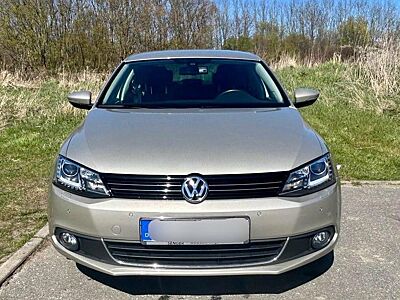 Volkswagen Jetta 1.4 TSI DSG LIFE  TÜV 03/28 Top Zustand