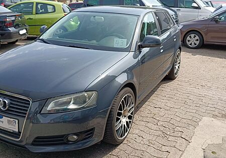 Audi A3 Sportback 1.8 TFSI Ambition/Klimaautom/Alu18"