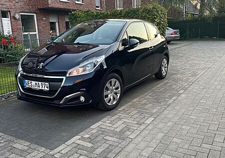 Peugeot 208 1.2 Active PureTech 82 Active