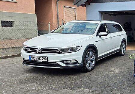 VW Passat Alltrack Volkswagen 2.0 TDI SCR 140kW DSG 4MOT A...