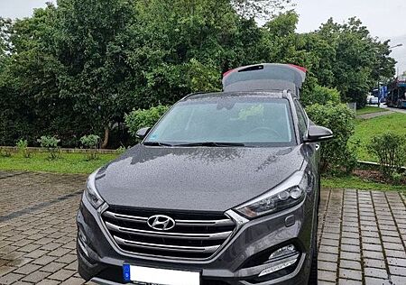 Hyundai Tucson 1.6 T 4WD Vollausstattung Top Zustand