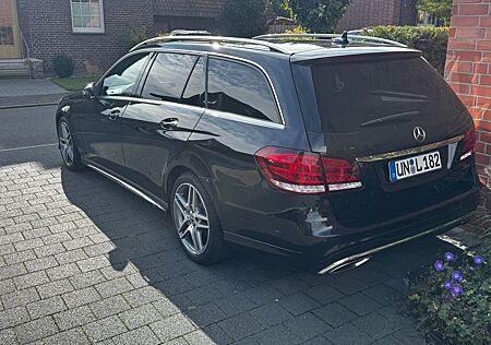 Mercedes-Benz E 400 4MATIC T/AMG/Pano/STH/360/Fond Entertainme
