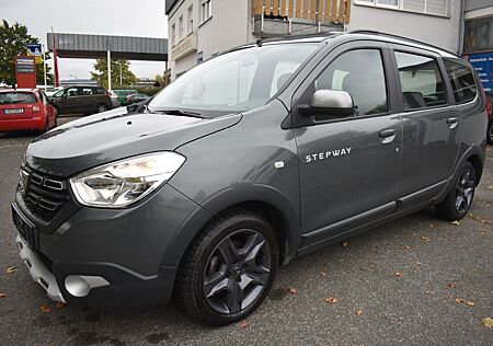 Dacia Lodgy 1.2 TCe 115 Stepway NAVI Celebration