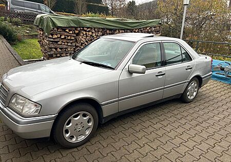 Mercedes-Benz C 180 ELEGANCE Elegance